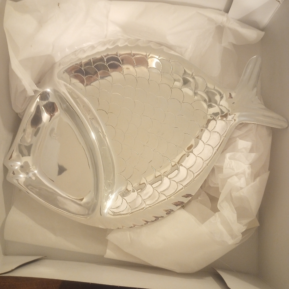 Beatriz Ball Silver Fish Platter OCEAN praia chil and dip